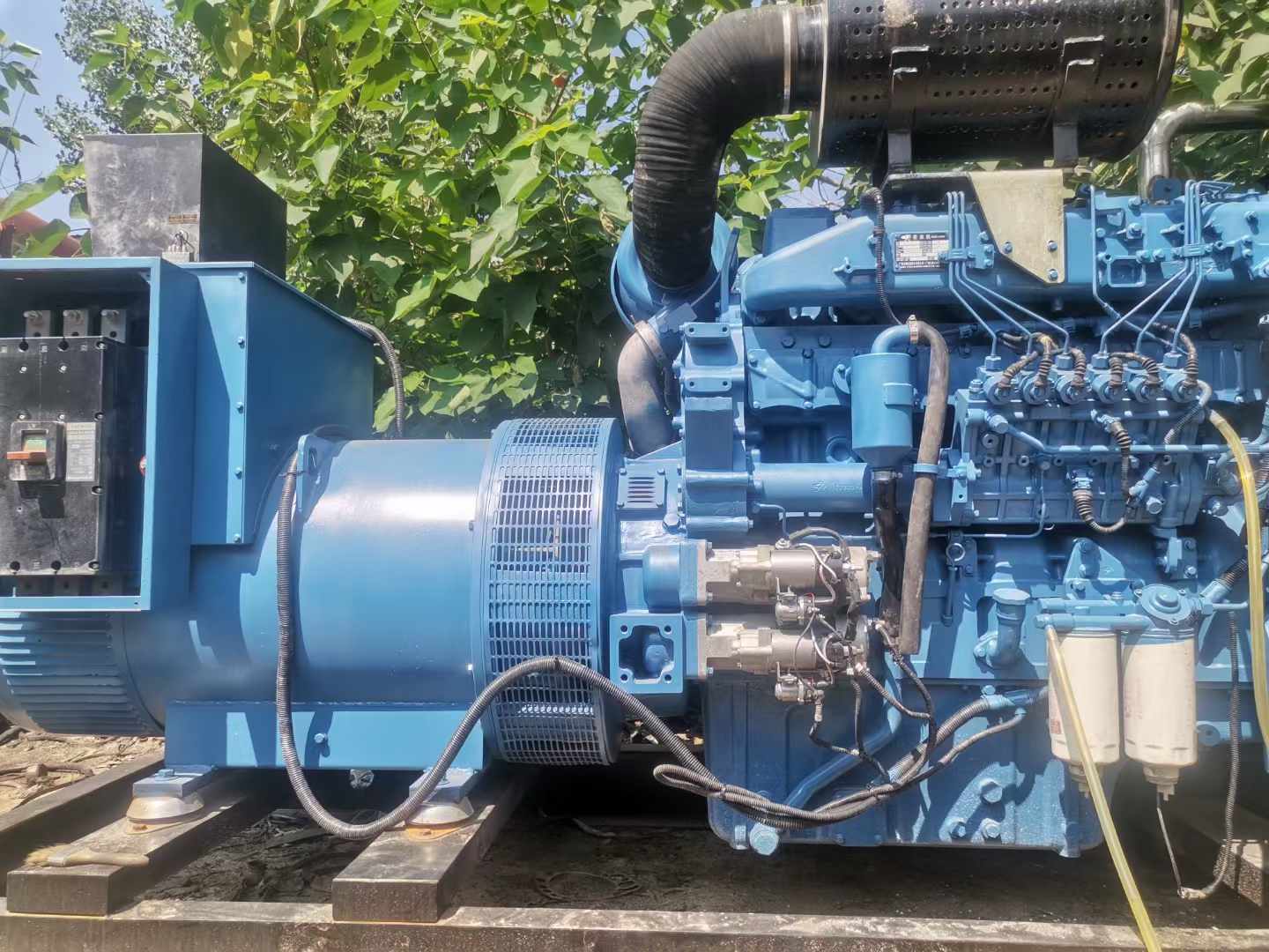 武平详细说明降低 800kW 柴油发电机输出电流波动的方法