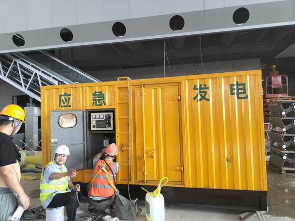 武平怎样判断空气滤清器是否需要更换？